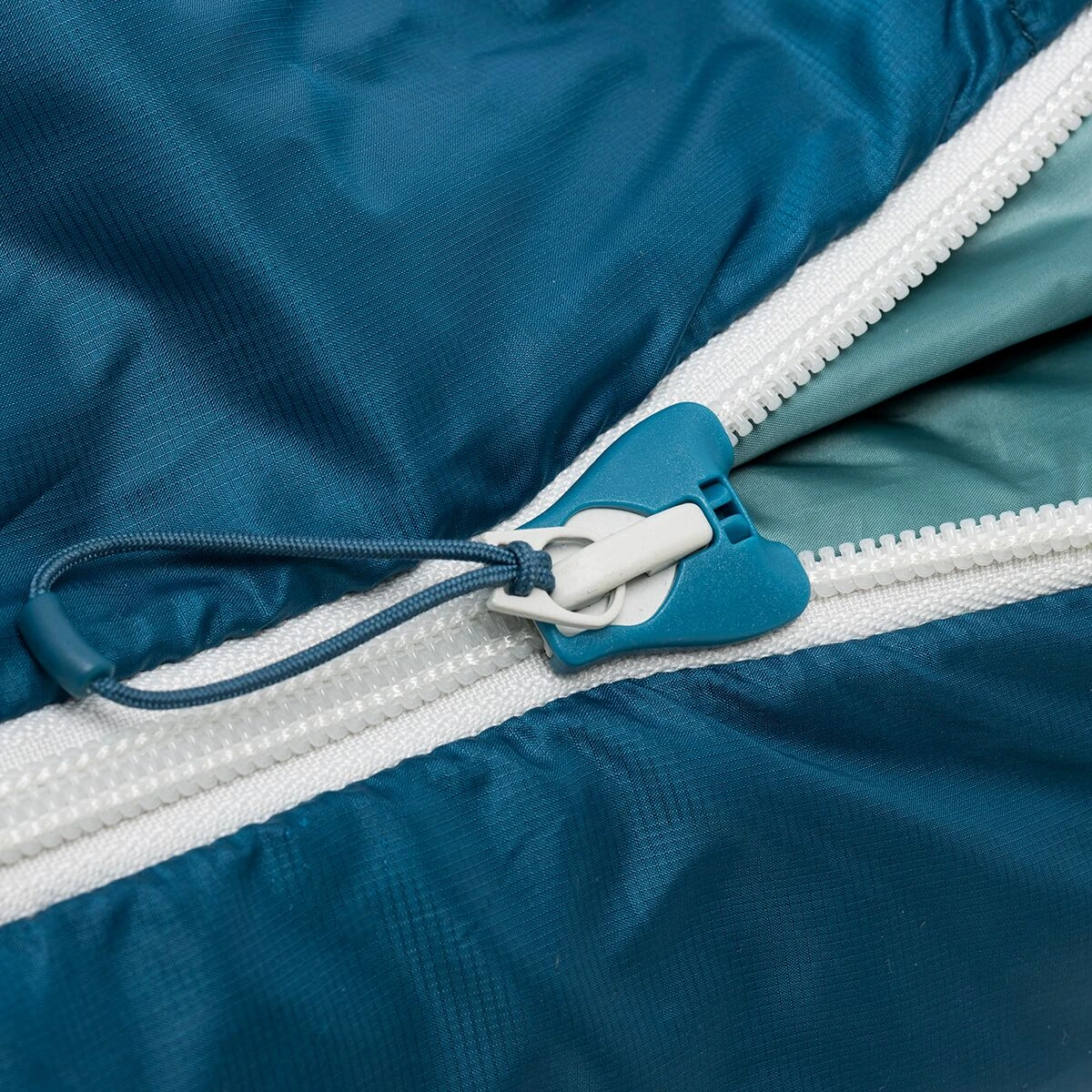 Big Agnes Sidewinder SL Sleeping Bag: 20F Down - Women's 5 Big Agnes Sidewinder SL Sleeping Bag: 20F Down - Women's - Image 5